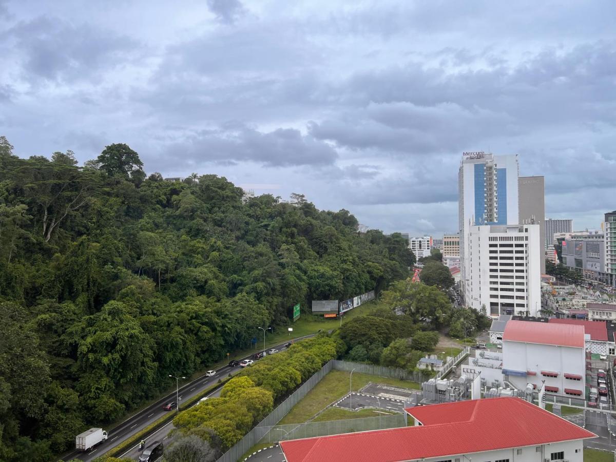 Jesselton Quay Suite By Backyard Kota Kinabalu Esterno foto