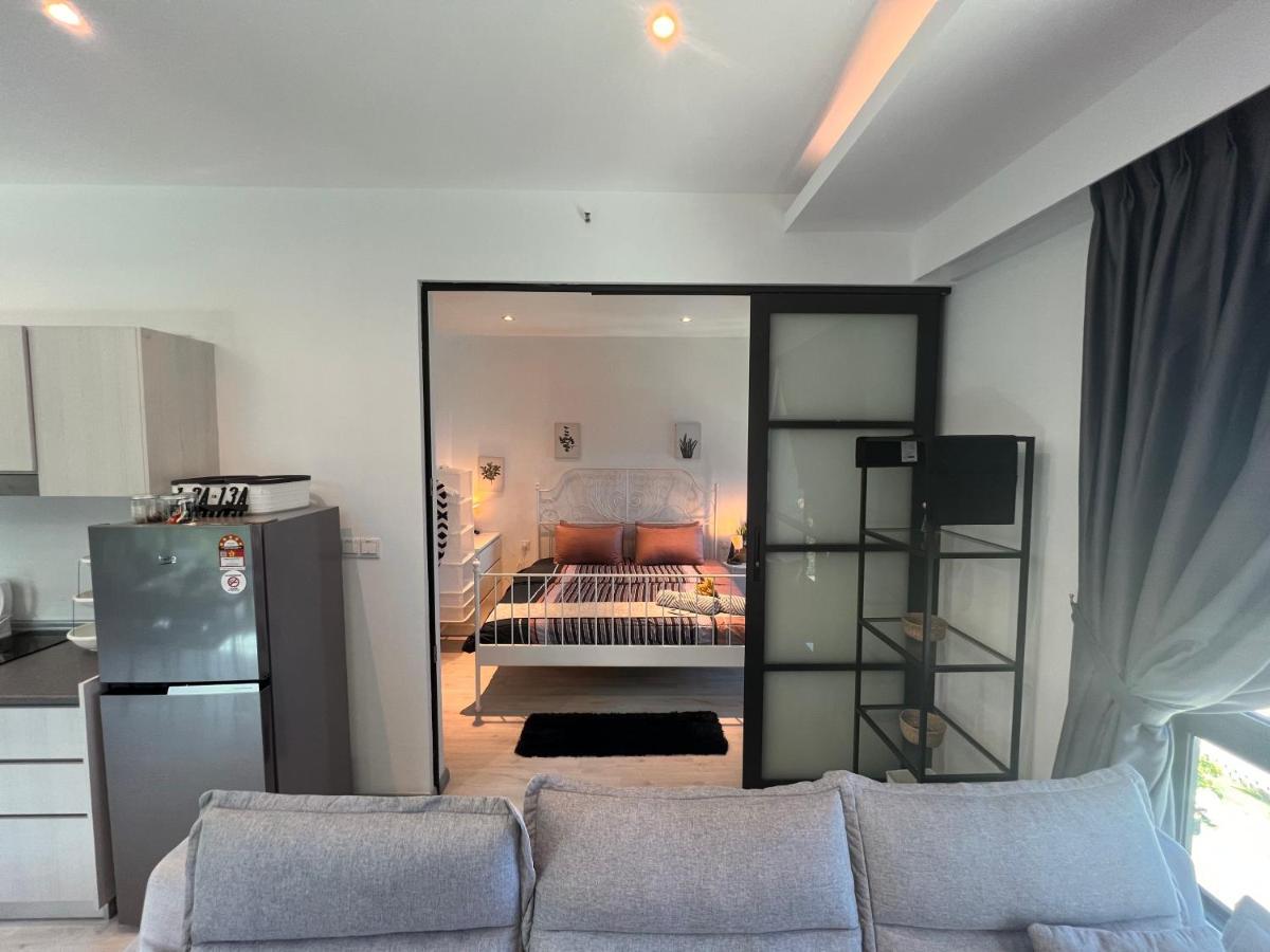 Jesselton Quay Suite By Backyard Kota Kinabalu Esterno foto